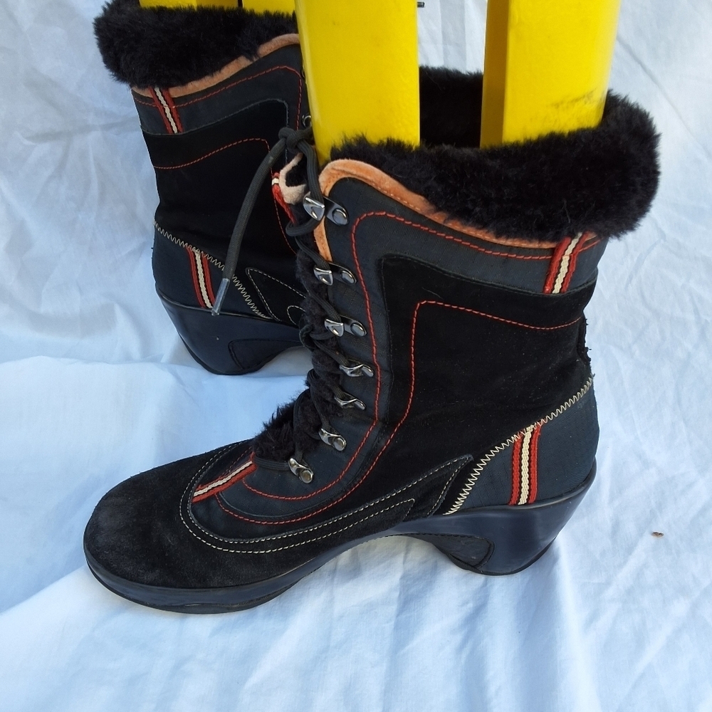 J-41 Lace up sporty faux fur boots 9.5 - Picture 3 of 13